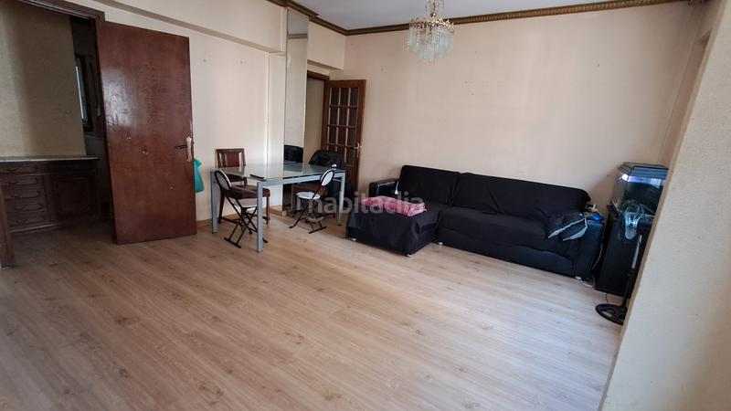 Foto f63976b5-79ac-482b-987e-6052d14cd0ab. Pis a rúa emilia pardo bazán 84 a A Salgueira - O Castaño Vigo