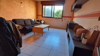 Piso  Rúa mestre montes 7. Gran piso de 4 dormitorios, ideal invertir o familia grande.