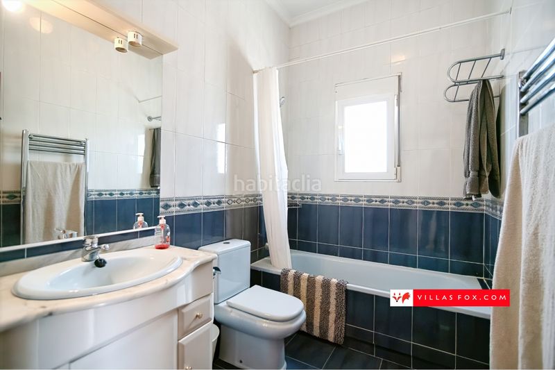 Foto 0019408d-3100-4b3d-a517-6efd40e2b385. Casa amb aparcament a San Miguel de Salinas