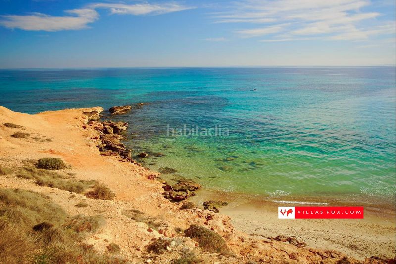 Foto 0a6bf51d-85fd-4039-96df-da36777d6813. Casa amb aparcament a San Miguel de Salinas