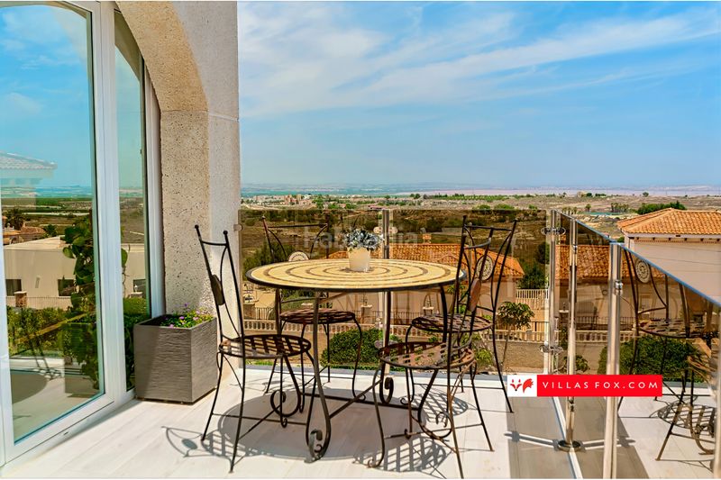 Foto 5ec2898e-319c-4965-b011-dccced6cb599. Casa amb aparcament a San Miguel de Salinas