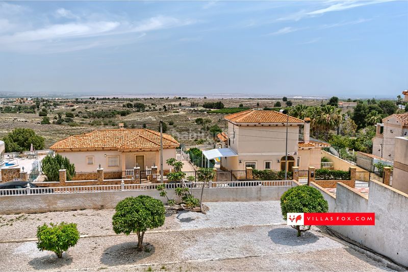 Foto 60d01c69-a224-403f-a218-09ae080ffa77. Casa amb aparcament a San Miguel de Salinas