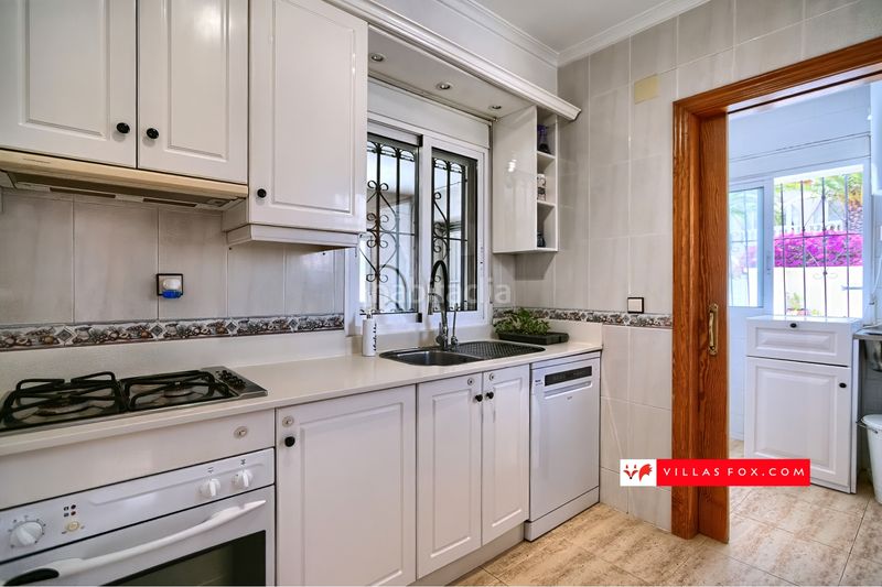 Foto 60fab93a-3f50-4ff7-b53a-7f64c64a0529. Casa amb aparcament a San Miguel de Salinas