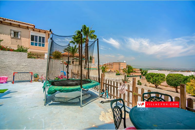 Foto 85c68445-1e0c-45ab-a727-29bddca796d7. Casa amb aparcament a San Miguel de Salinas