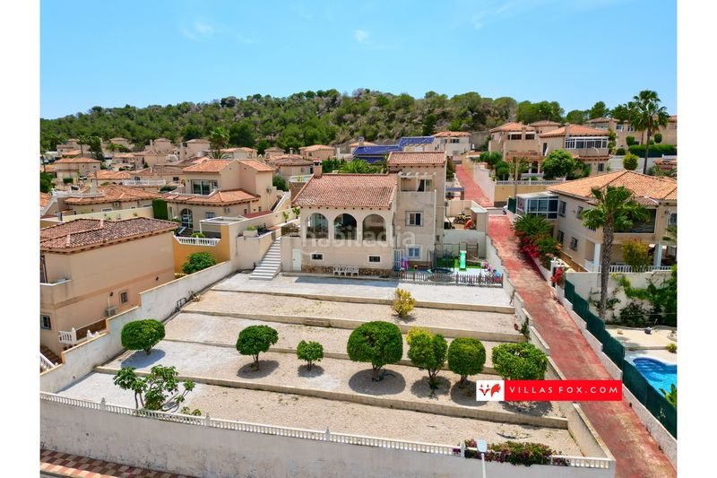 Foto a38cc9de-20f0-4f1f-9e41-d511041f0ad7. Casa amb aparcament a San Miguel de Salinas