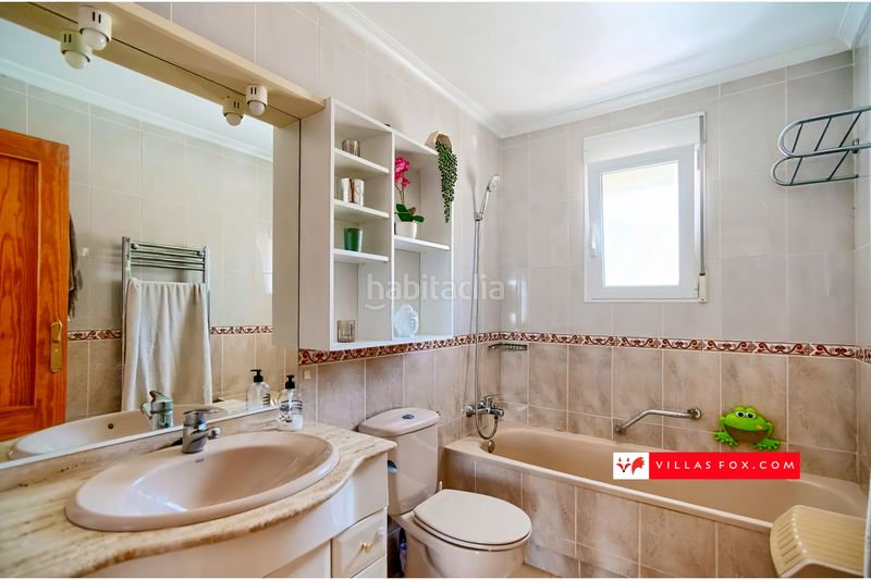 Foto ecdd1476-d160-4512-8abe-65f5f4b849ae. Casa amb aparcament a San Miguel de Salinas