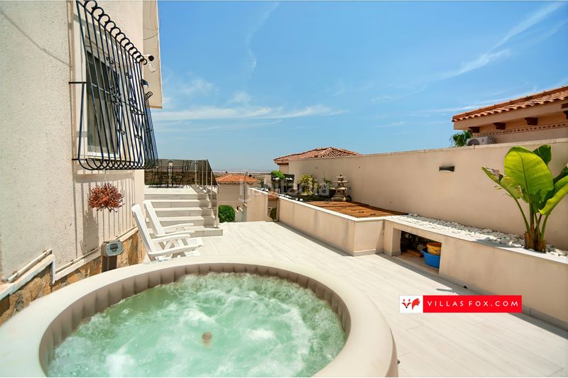 Foto f0264ef8-9200-42a6-a73e-0876f763d5ea. Casa amb aparcament a San Miguel de Salinas