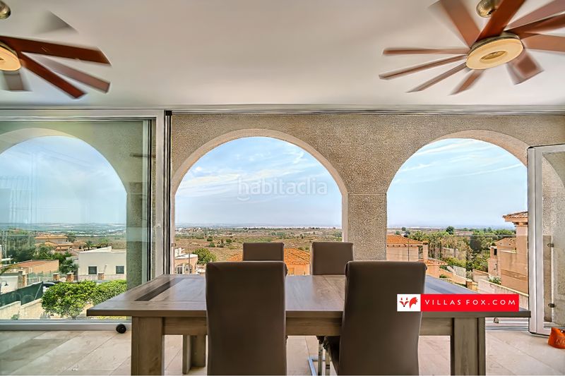 Foto f2df82cc-d954-4b92-9ecd-1fa7bf601689. Casa amb aparcament a San Miguel de Salinas