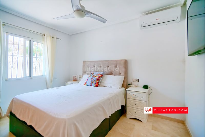 Foto f64fc231-c5b8-4c99-924b-199da7155bd6. Casa amb aparcament a San Miguel de Salinas