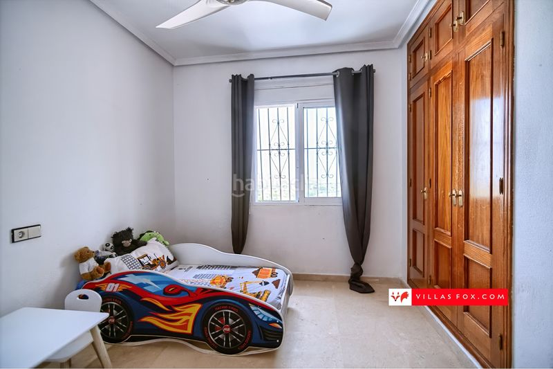 Foto fa34164b-cda4-43d4-b9fd-71b67f0672df. Casa amb aparcament a San Miguel de Salinas