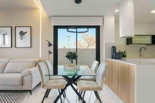 Semi detached house in Montesinos (Los)