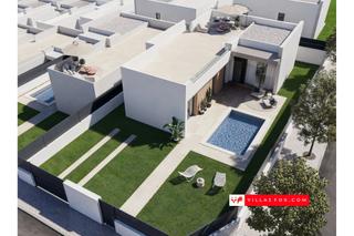 House in San Miguel de Salinas