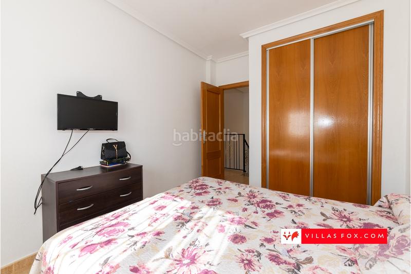 Foto bdea22c5-8e23-439a-9fa5-49045ce8f807. Semi detached house in Los Almendros Orihuela