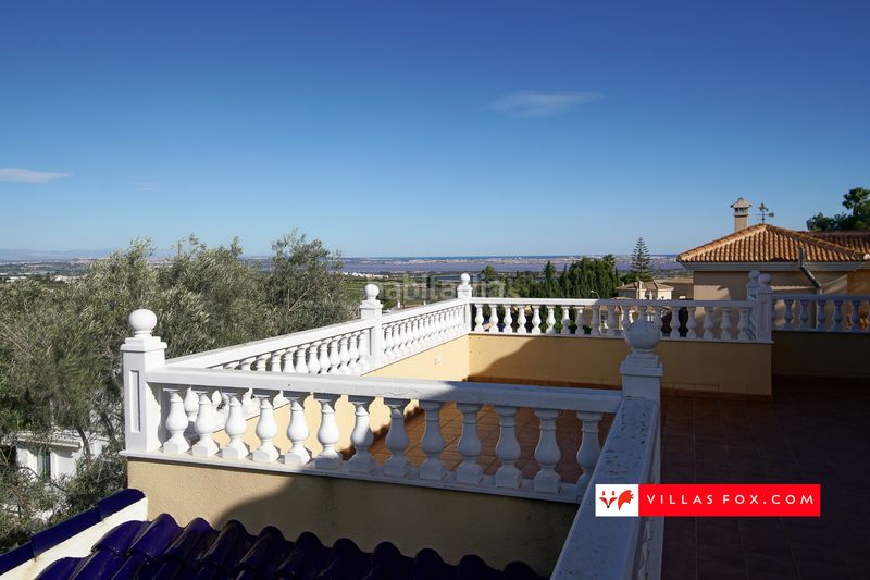 Foto 415a201c-d5d7-481c-a0e2-1e75aa5f8daf. Casa amb aparcament a San Miguel de Salinas