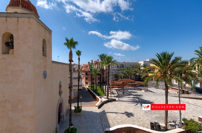 Foto bf9e06c3-a1ff-44a9-9b42-1d8ad1305bfe. Casa amb aparcament a San Miguel de Salinas
