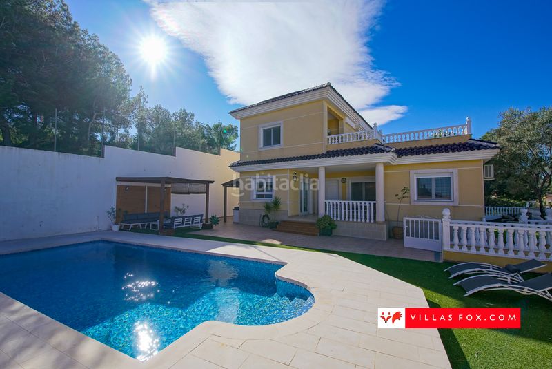 Foto df8bc1c2-f367-426e-9e5d-85f1dddb07f9. Casa amb aparcament a San Miguel de Salinas
