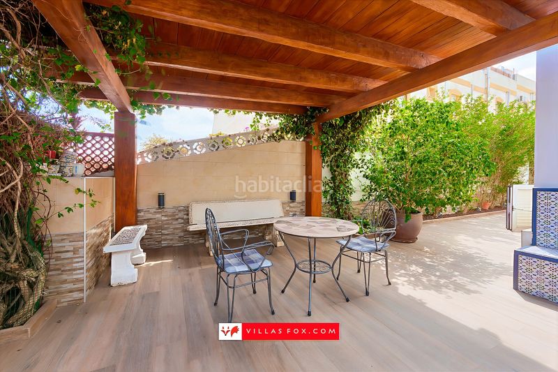 Foto a425c56b-7955-45eb-98e4-fe2609e99737. Casa adossada amb aparcament a San Miguel de Salinas