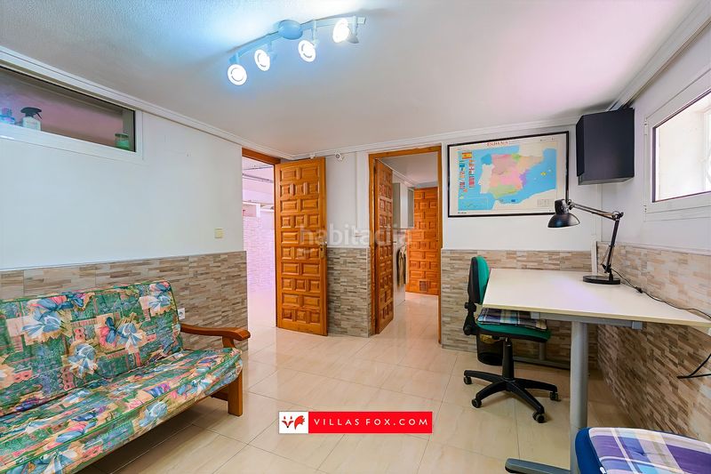 Foto a5c527a9-885c-4a1a-a003-5b22f4047c4c. Casa adossada amb aparcament a San Miguel de Salinas