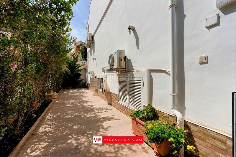 Foto cbd578ee-f361-4592-a10c-088fde366d2f. Casa adossada amb aparcament a San Miguel de Salinas