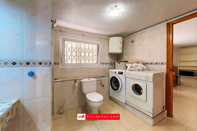Foto d70bbafe-edf8-4dcb-97a9-f87ba44d03a4. Casa adossada amb aparcament a San Miguel de Salinas