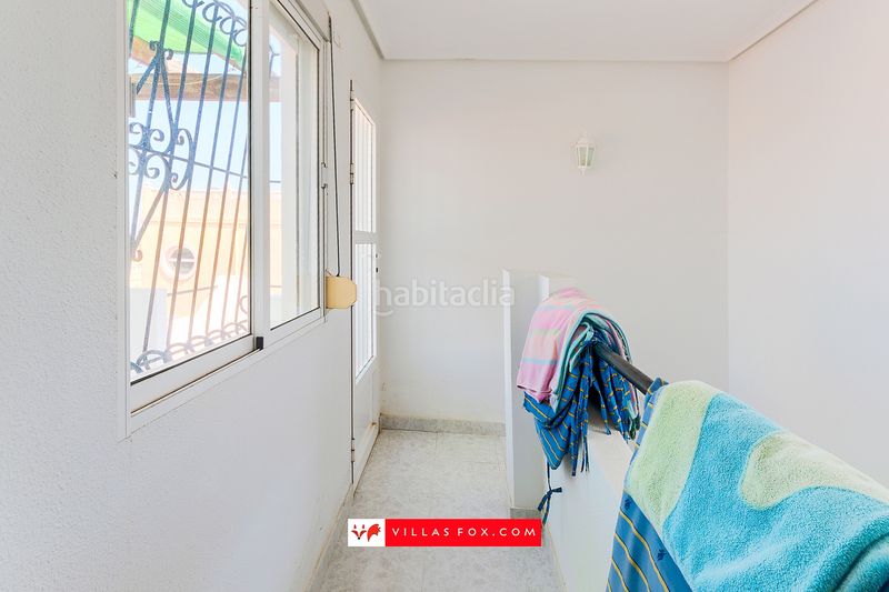 Foto d6d80cec-55d6-45bb-8051-3b50048603f5. Casa amb aparcament a San Miguel de Salinas