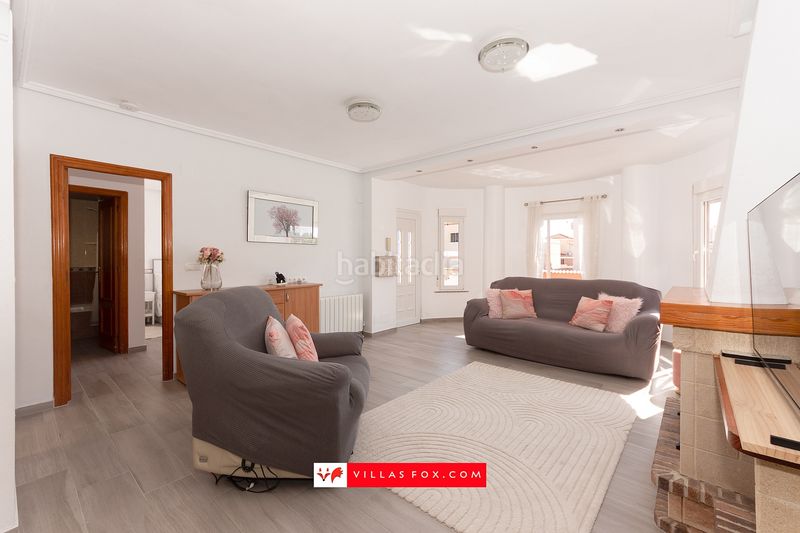 Foto 7b9be0bd-6d27-4f9f-98de-9097531c57bb. Casa amb aparcament a San Miguel de Salinas