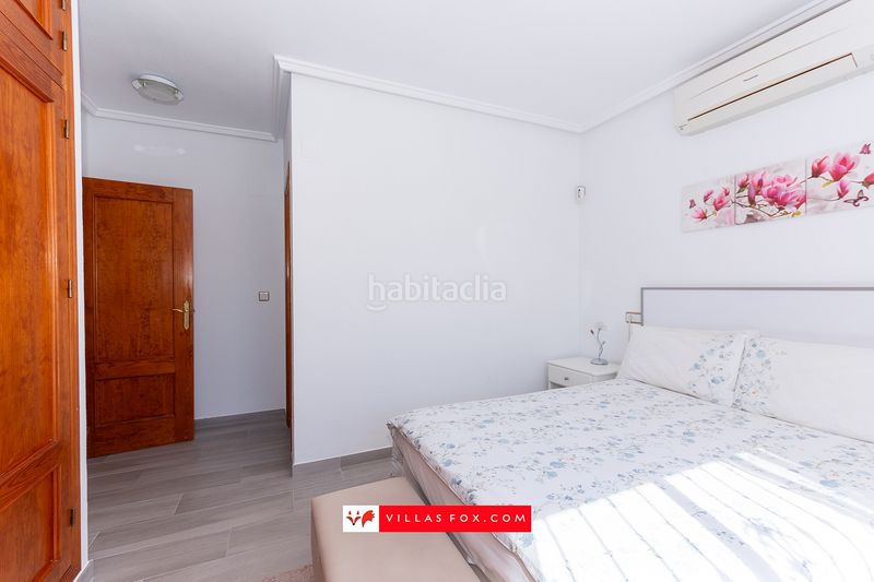 Foto a23d1c75-c16c-4cf8-847a-aa3b00081505. Casa amb aparcament a San Miguel de Salinas