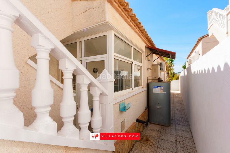 Foto f62fb4b5-62d7-4f0f-af74-8479a04009cc. Casa amb aparcament a San Miguel de Salinas