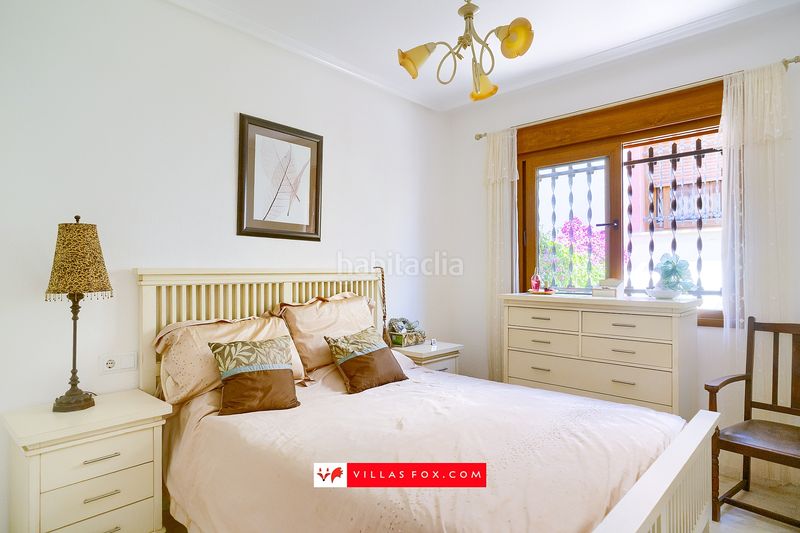 Foto f4846d7c-1657-4507-8cd6-3ec9946d4cde. Casa adossada a San Miguel de Salinas