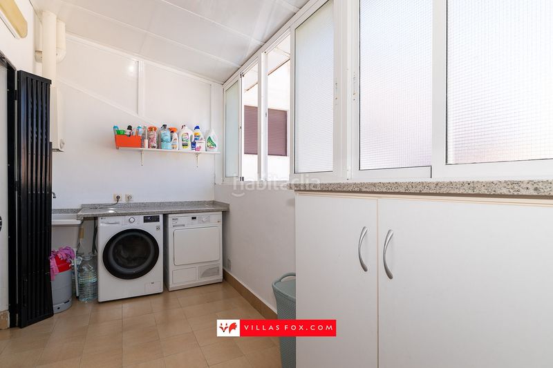 Foto 54bd6686-3626-4260-9226-36d493be5359. Casa adossada amb aparcament a San Miguel de Salinas