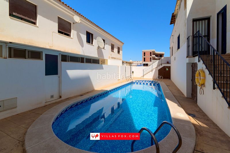Foto 6aa9eb9a-3b50-4928-9920-1dd9bdcf086c. Casa adossada amb aparcament a San Miguel de Salinas