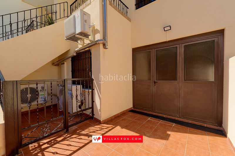 Foto de87000d-c92b-4e81-a530-63a7d99a5a3d. Casa adossada amb aparcament a San Miguel de Salinas