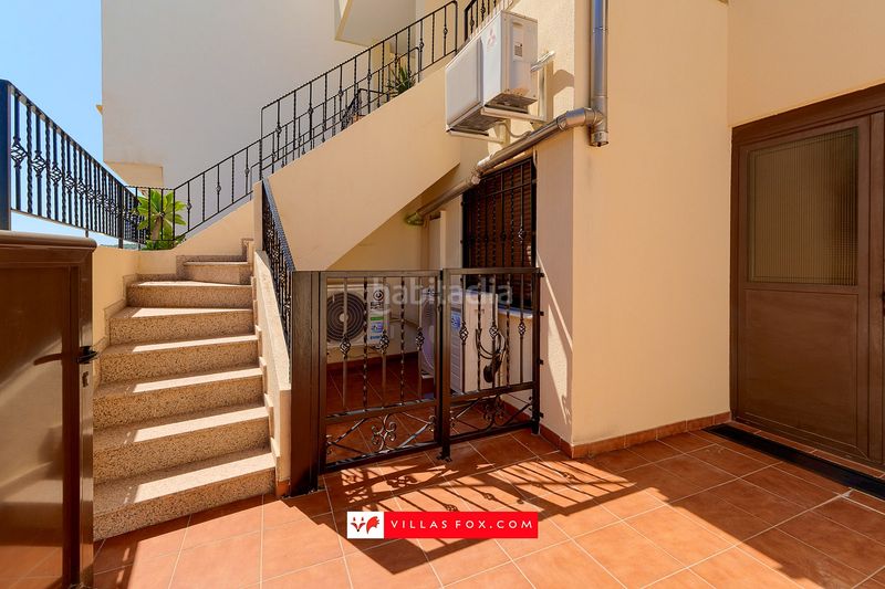 Foto e17f3159-ebb6-4492-9e69-a2aeee4fa0bb. Casa adossada amb aparcament a San Miguel de Salinas