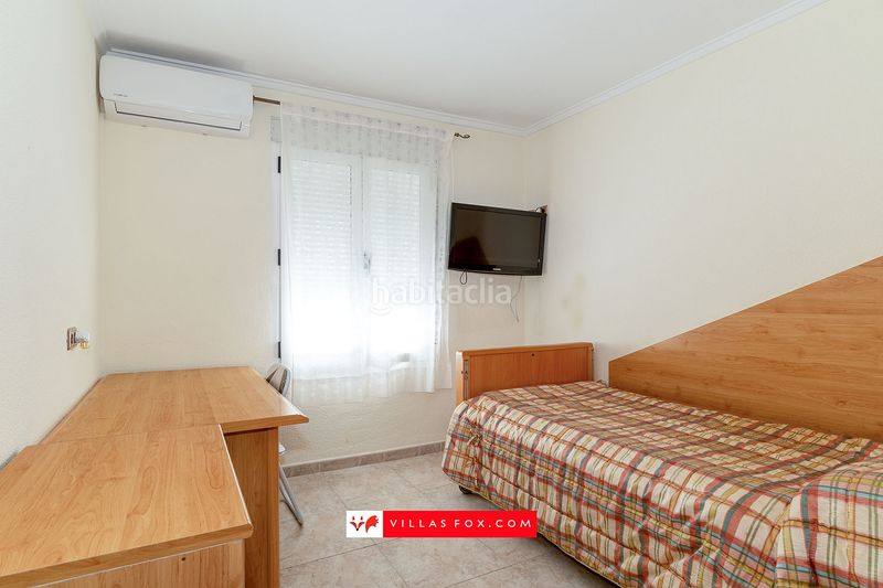 Foto aba6bdc8-2d0a-4f42-978b-e94c14f1c7f9. Casa adossada amb aparcament a San Miguel de Salinas
