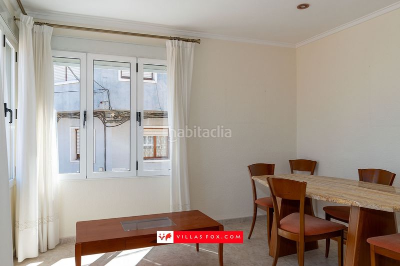 Foto c3a337e6-2e1b-444c-a3b9-a2640d2ef5cc. Casa adossada amb aparcament a San Miguel de Salinas