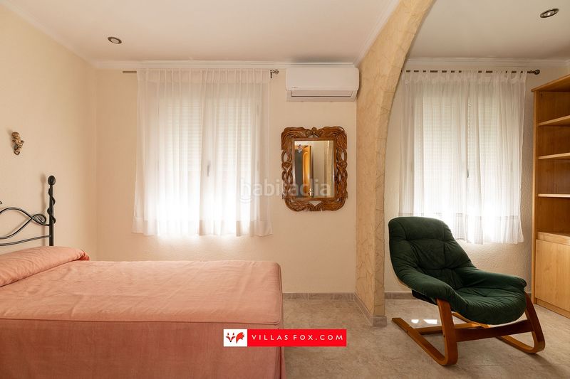 Foto e8a00eb9-4e93-4aff-8f47-a40603250e6c. Casa adossada amb aparcament a San Miguel de Salinas