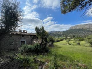 House in Pollença Poble. Finca rústica para reformar en la vall den march