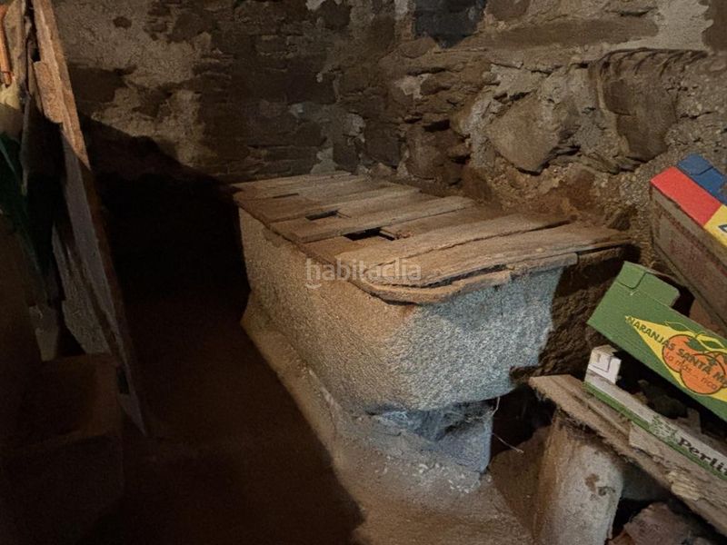 Foto 0f5c7e41-45d6-44c0-a1dd-dac64e36e360. Masia amb aparcament a Mañón