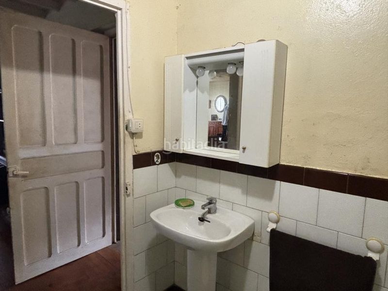 Foto b922c5a9-44bd-402e-9f15-77227b6676e7. Masia amb aparcament a Mañón