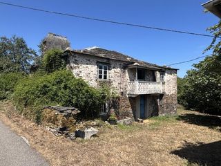 Masia a Ortigueira. Casa devesos penavide