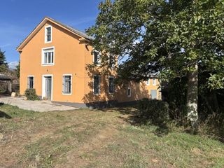 Chalet in Lg vilarmor 2. Casa san claudio vilarmor