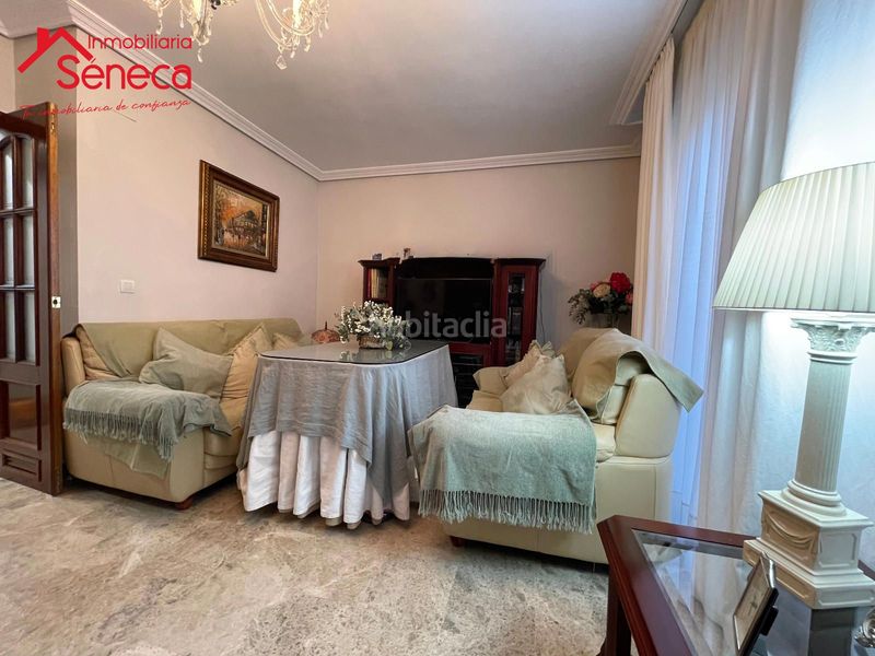 Foto 3b88a913-a91b-49c6-8475-d3e15a6f1119. Pis amb calefacció aparcament piscina a Fuensanta- Arcángel Córdoba