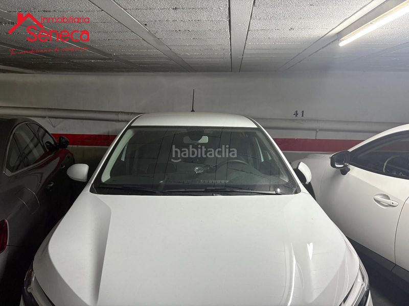 Foto 2e92a66b-675c-4ab2-b78f-a9711ed762e1. Aparcament cotxe a Centro Córdoba