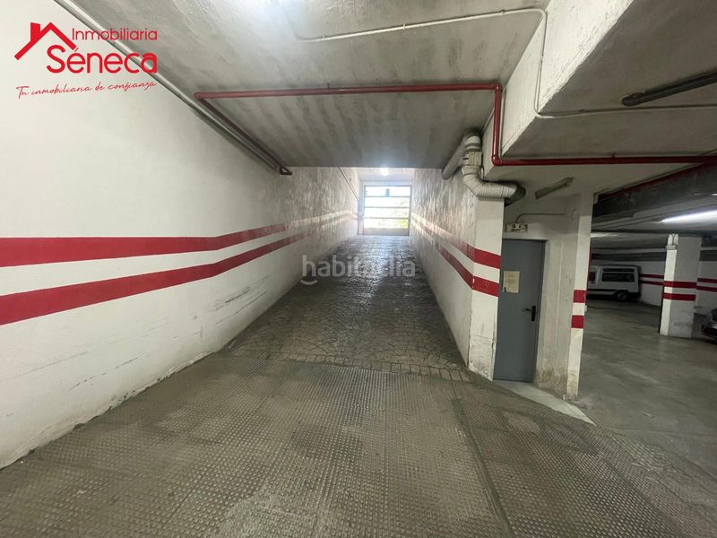 Foto c07d9d2f-6dfb-45ed-955d-be256563b602. Parking coche plaza de garaje en virgen de las angustias en Córdoba