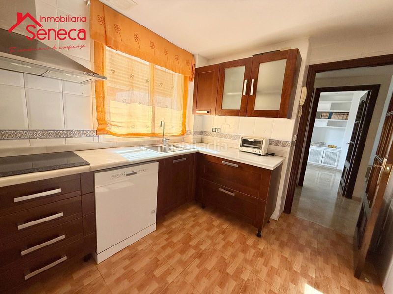 Foto db5562d8-7353-4fd1-ae27-042979c1e379. Dúplex amb calefacció aparcament a Tablero Bajo - Arruzafilla Córdoba