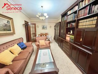 Etagenwohnung  Avenida barcelona. Piso en avenida barcelona