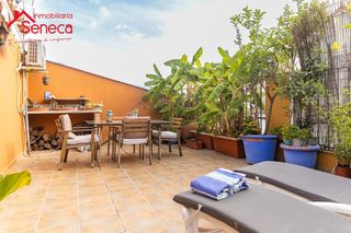 Casa  Armas. Casa de 3 plantas en la ribera