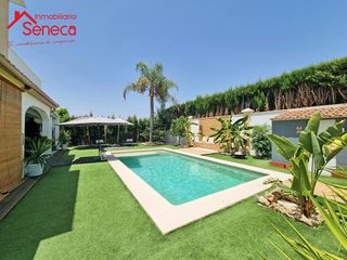 Xalet  Cinco de abril. Exclusiva casa totalmente reformada en encinarejo