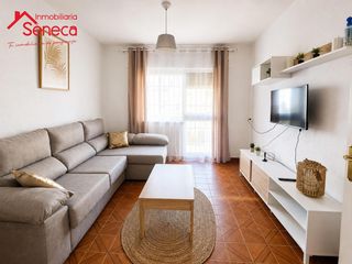 Rent Flat  Márquez de cabriñana. Piso de alquiler en colonia de la paz