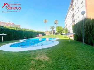 Pis  Jose maria martorell. Piso con piscina en el zoco